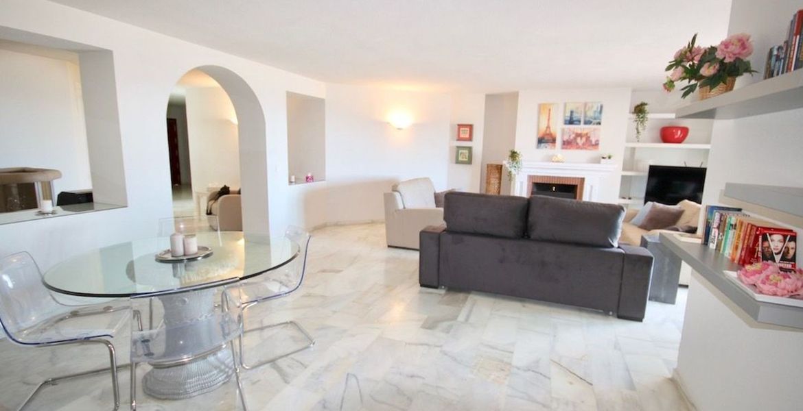 Appartement spacieux et contemporain de 2 chambres