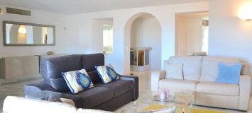 Appartement spacieux et contemporain de 2 chambres