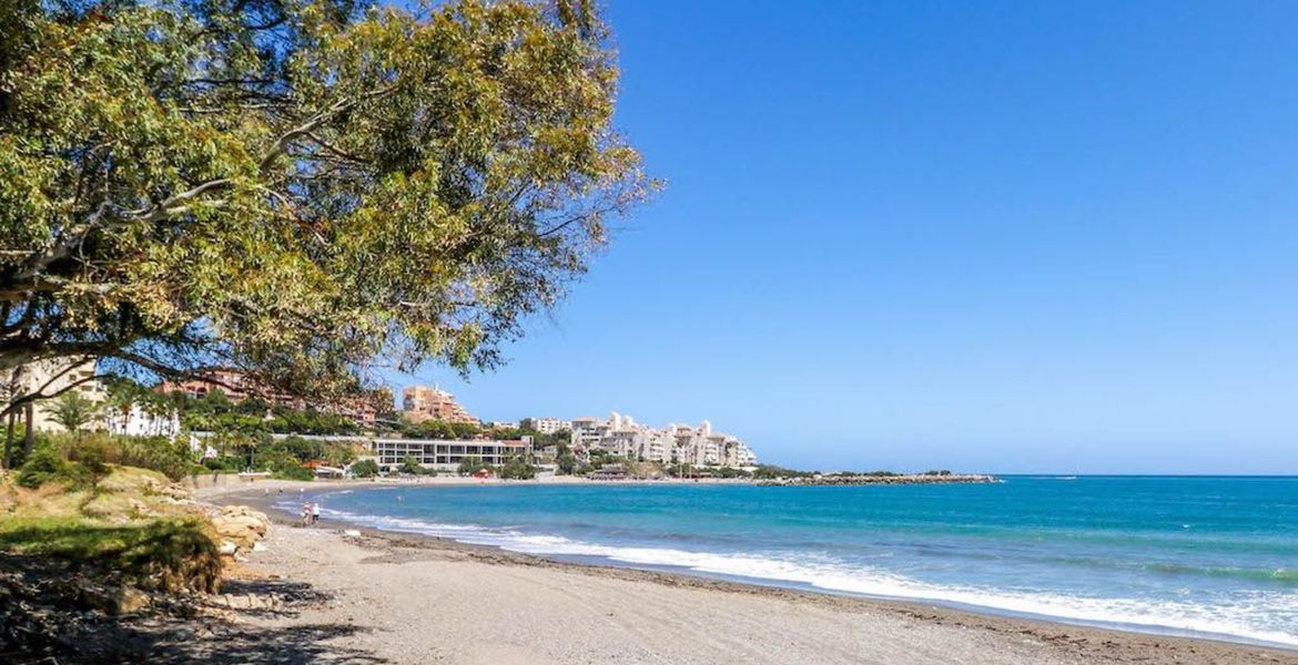 DONCELLA BEACH апартаменты с 2 спальнями