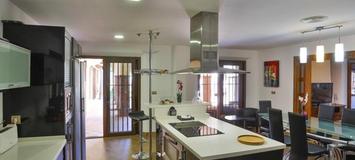 Lujo Moderno 14 Dormitorios Villa Cerca de la Playa.