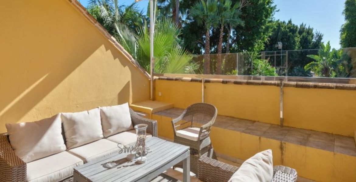 Villa clasica estilo andaluz en alquiler