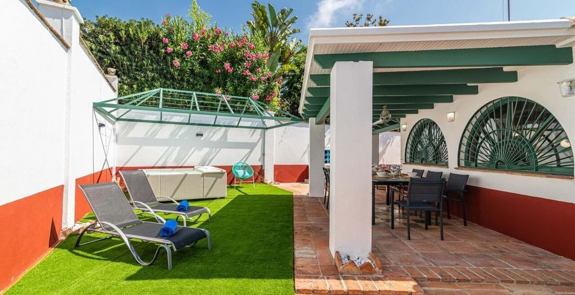 Villa à louer à Nueva Andalucia
