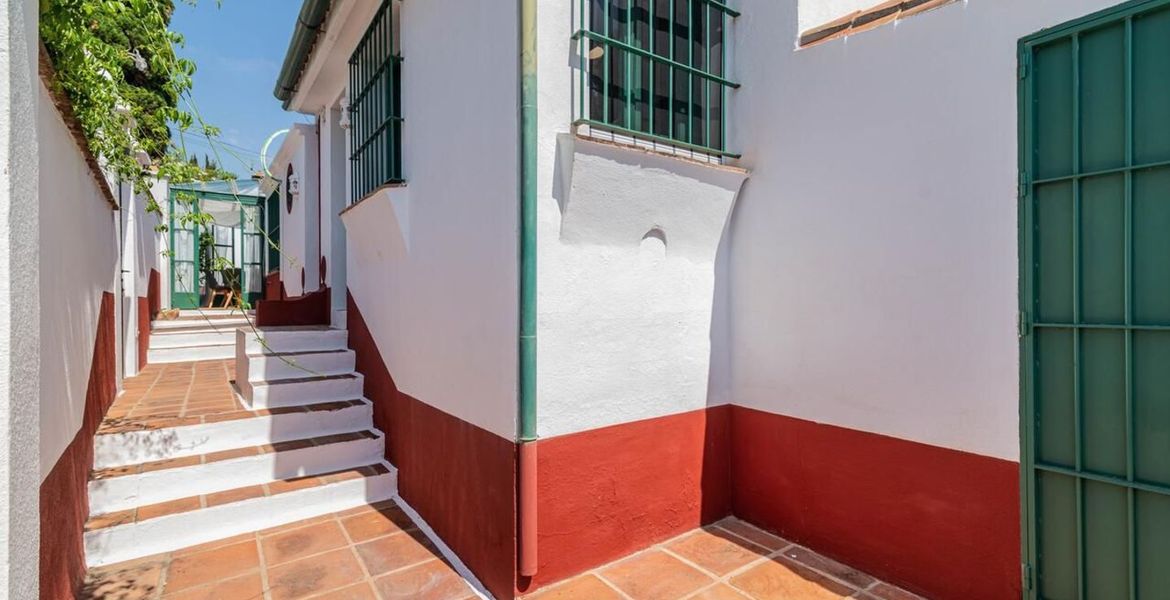 Villa à louer à Nueva Andalucia