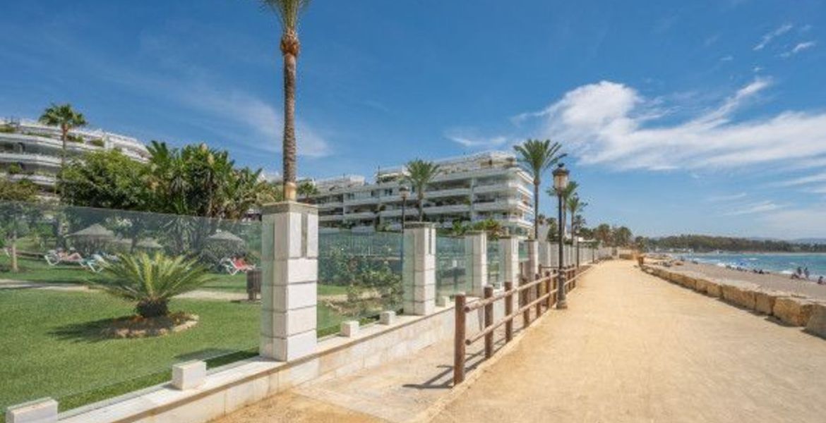 Alquiler de apartamento en playa esmeralda