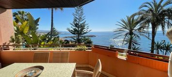 Apartamento en primera línea de playa en Marbella