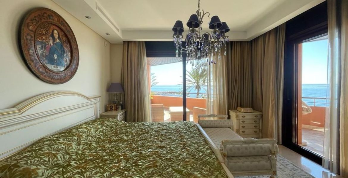 Apartamento en primera línea de playa en Marbella