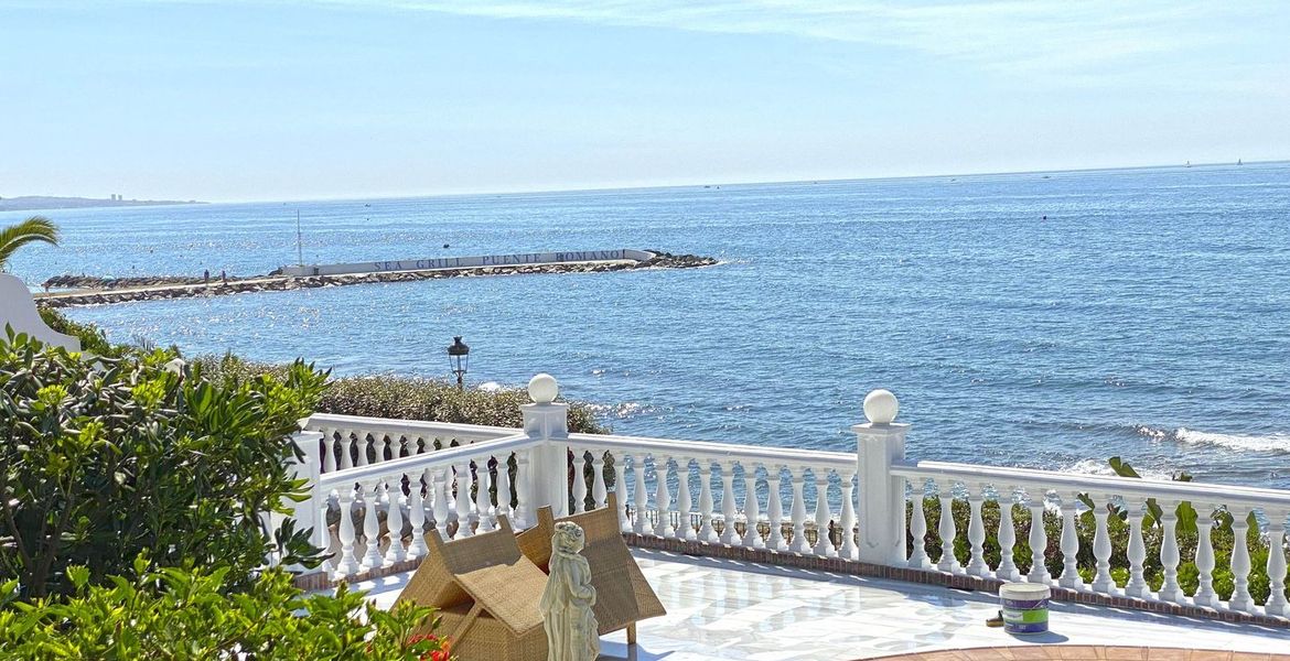Front de mer Villa à Puente Romano