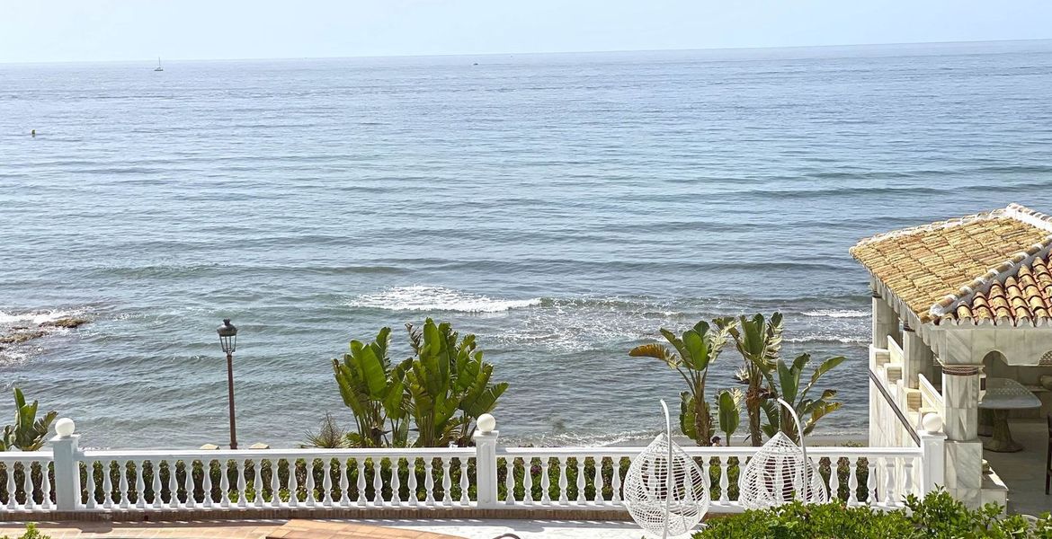 Front de mer Villa à Puente Romano