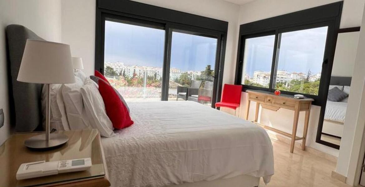 Villa in MARBELLA with 4 bedrooms and 4 bathrooms.