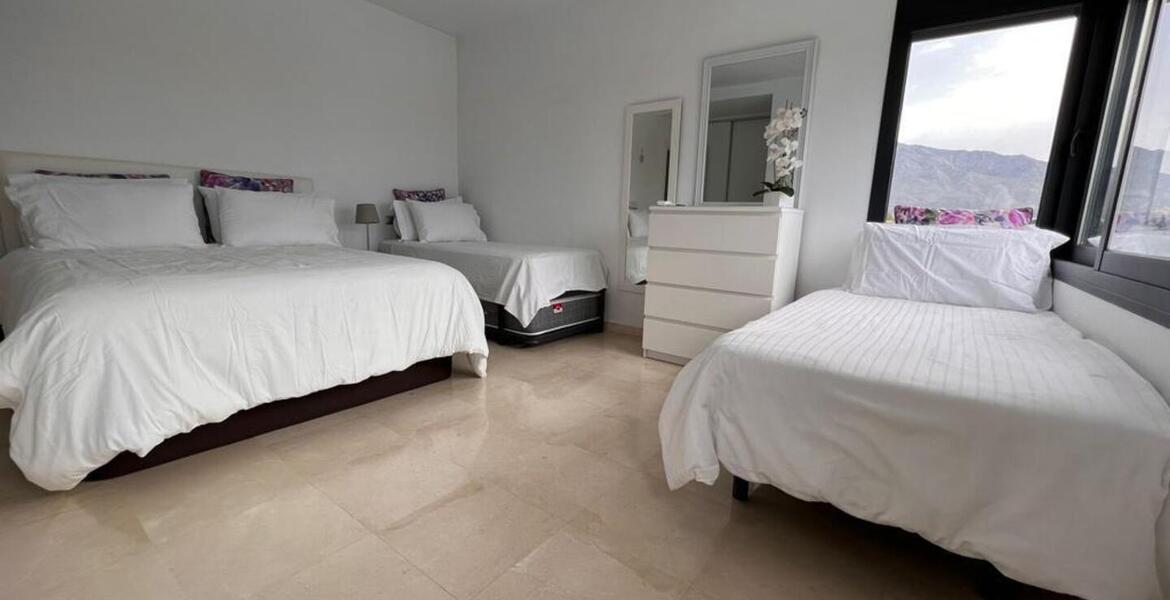 Villa in MARBELLA with 4 bedrooms and 4 bathrooms.