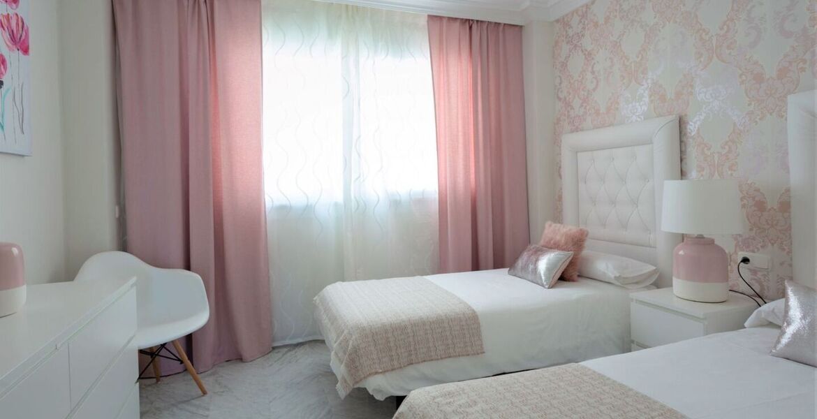 Alquiler apartamento en playa esmeralda