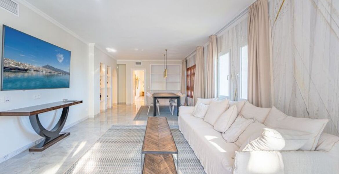 Penthouse duplex à louer à Marina Puente Romano Hotel