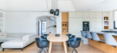 Une grande villa indépendante de quatre chambres et quatre s