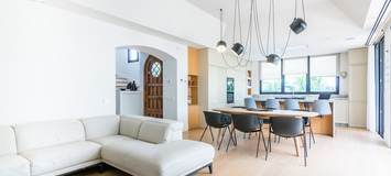 Une grande villa indépendante de quatre chambres et quatre s