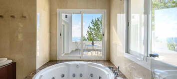 Villa Ibiza 5* avec 6 chambres 
