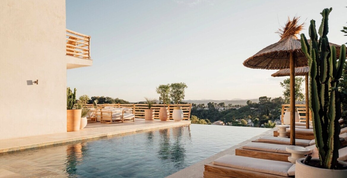 Luxury accommodation in Vence, Provence-Alpes-Côte d'Azur, F