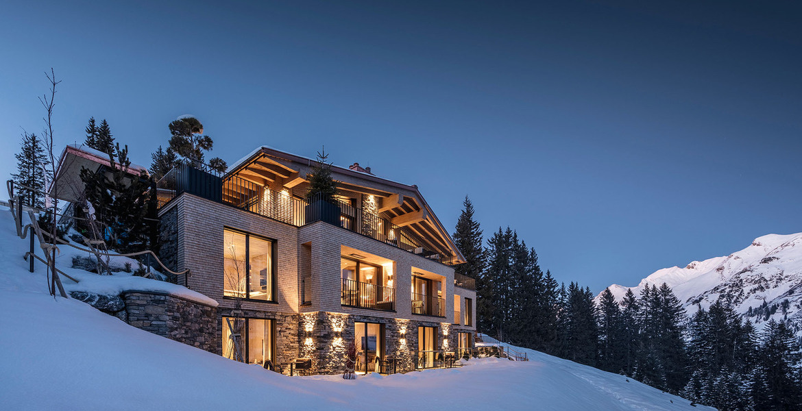 LUXE PRIVÉ. CUISINE DE HAUT NIVEAU. VUES SPECTACULAIRES. Le 