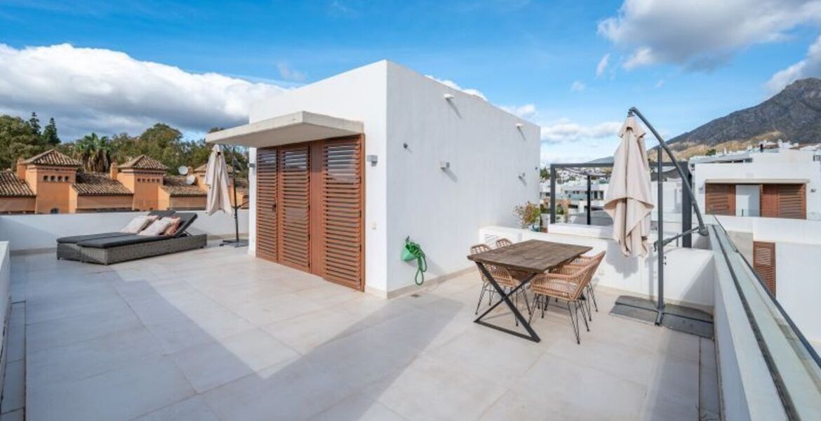 Townhouse on the Golden Mile