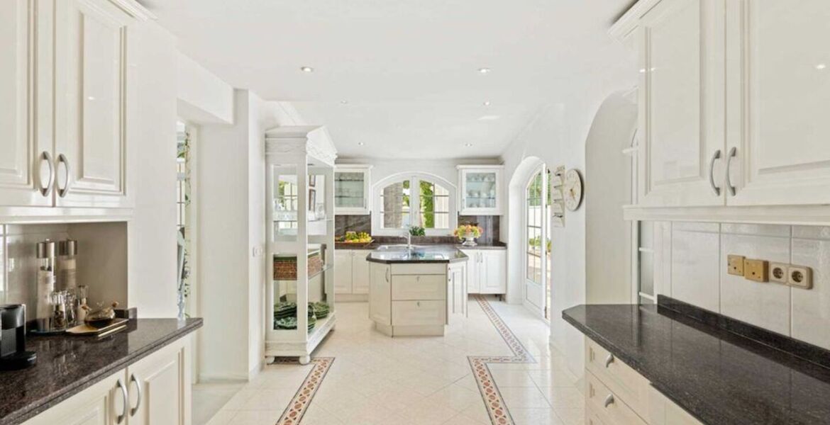 Beachfront Luxury Villa Los Monteros, Marbella