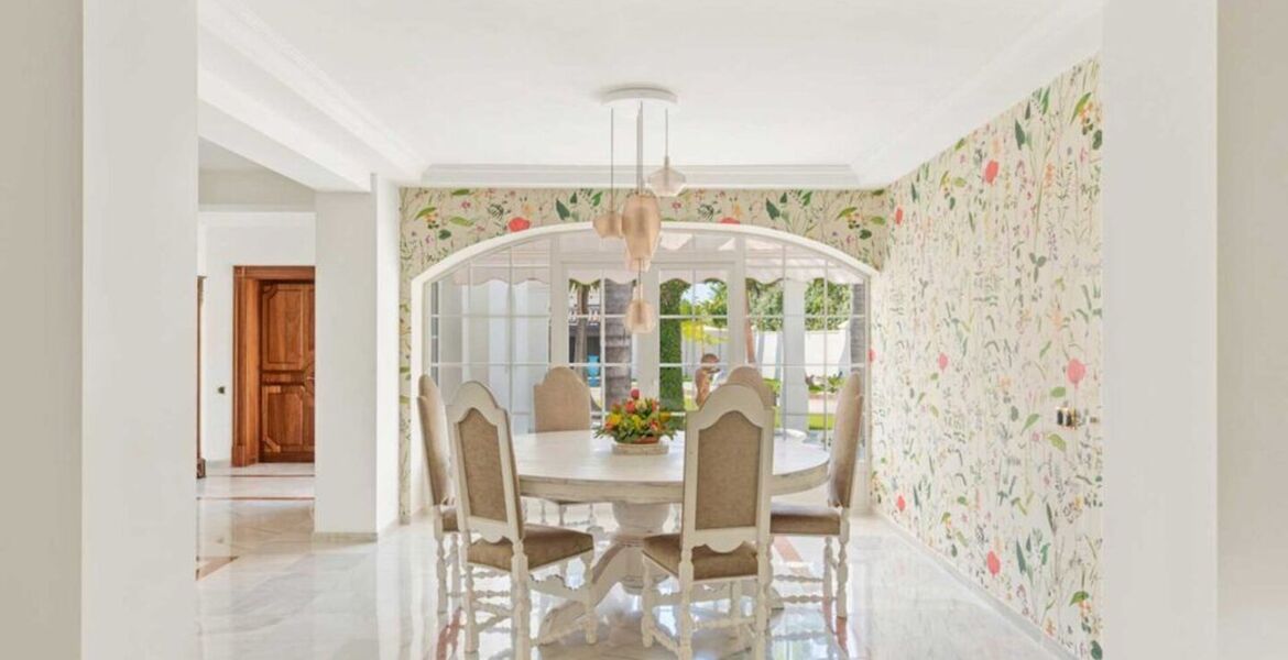 Beachfront Luxury Villa Los Monteros, Marbella