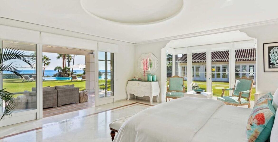 Beachfront Luxury Villa Los Monteros, Marbella