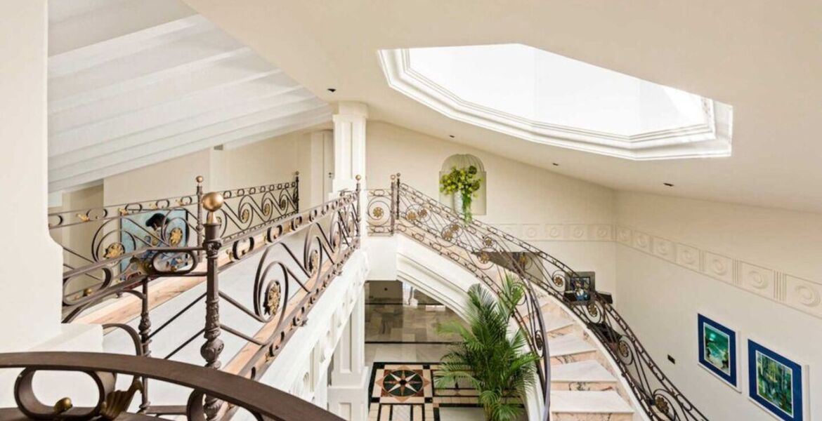 Beachfront Luxury Villa Los Monteros, Marbella