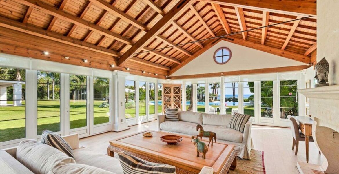 Beachfront Luxury Villa Los Monteros, Marbella