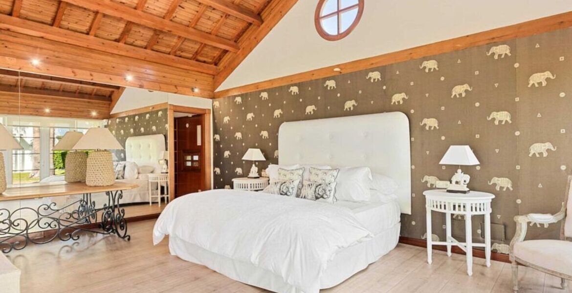 Beachfront Luxury Villa Los Monteros, Marbella