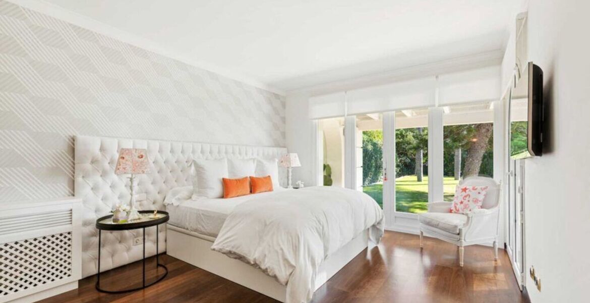 Beachfront Luxury Villa Los Monteros, Marbella