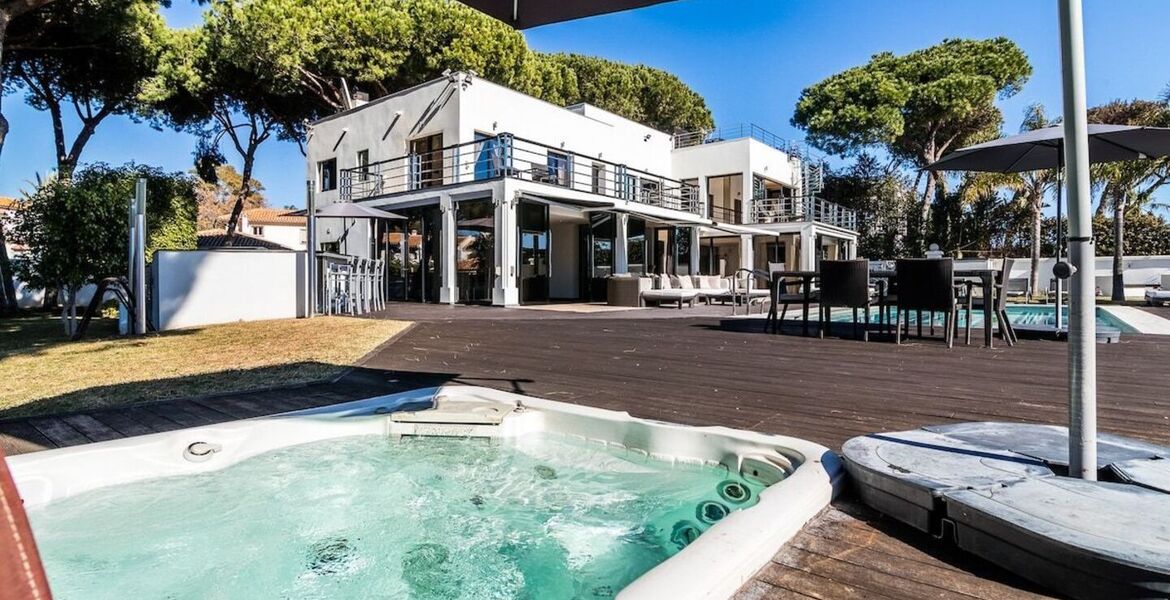 Villa for rent in Marbella Cabopino