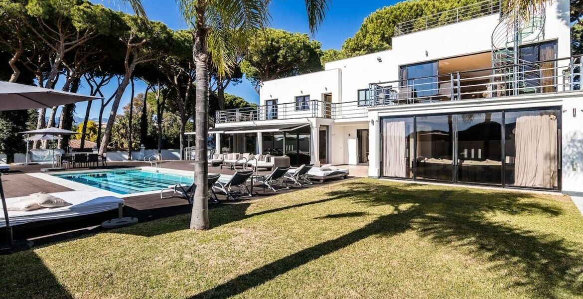 Villa for rent in Marbella Cabopino