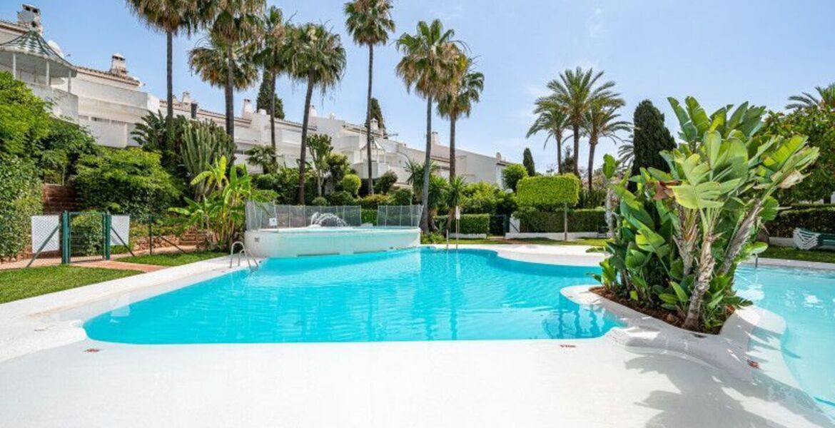 Townhouse for rent in Golden Mile