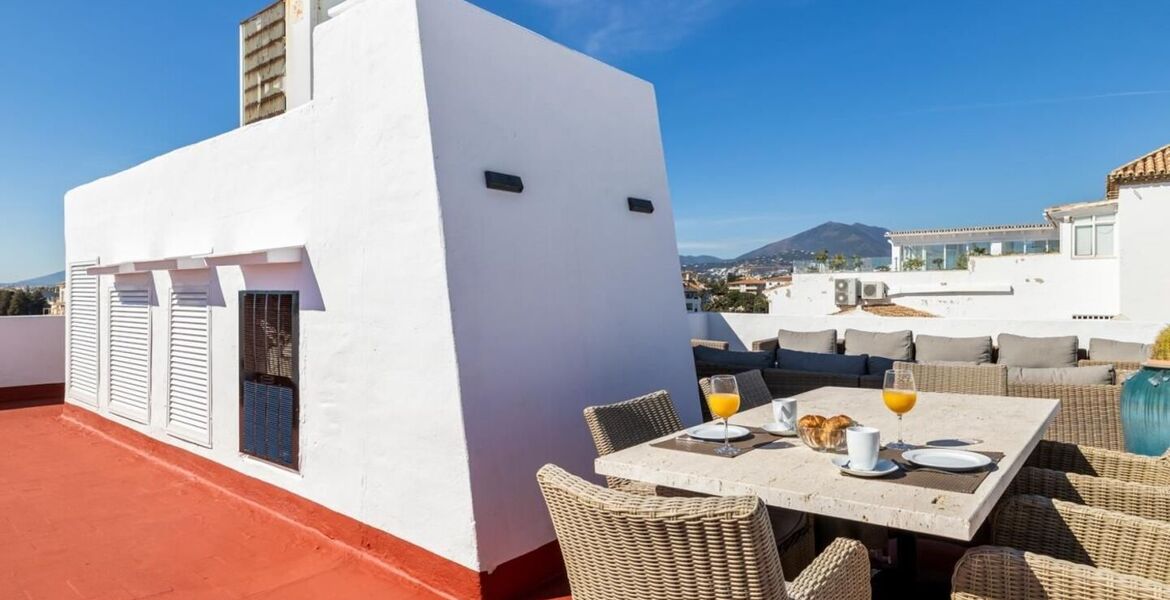 Penthouse à louer à Puerto Banus