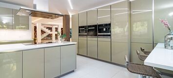 Villa for rent in Marbella