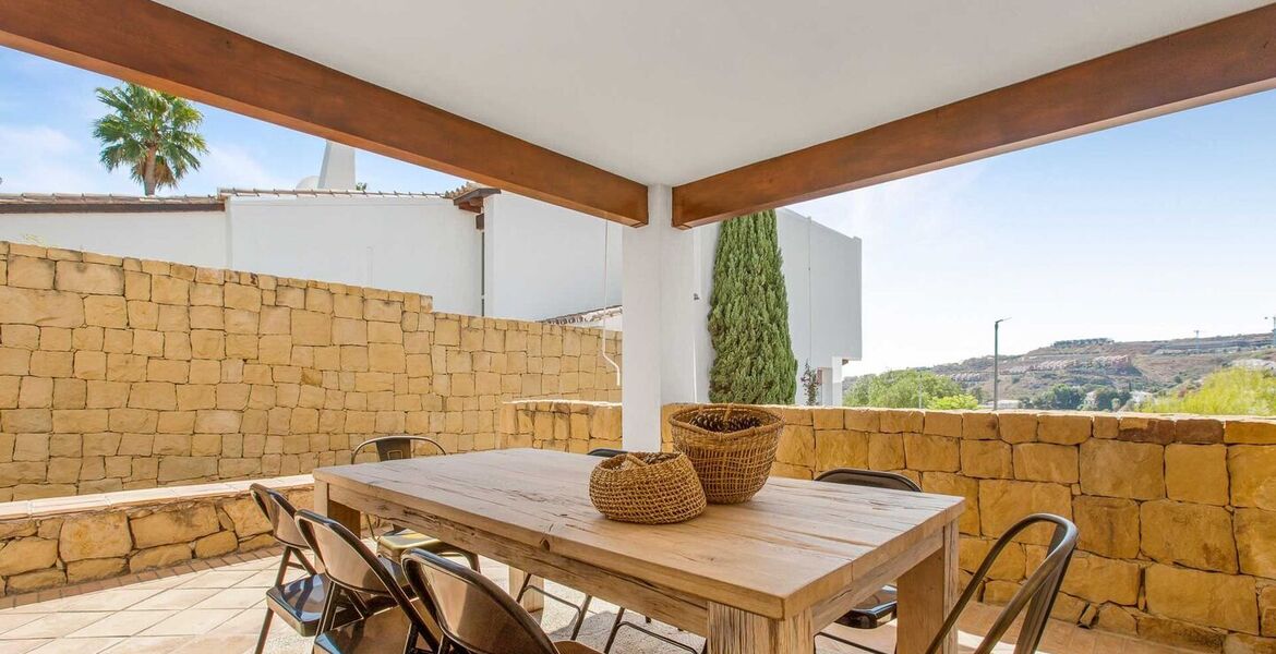 Villa for rent in Benahavis
