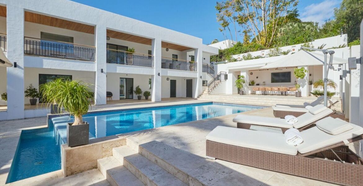 Villa en alquiler en Nueva Andalucía Marbella