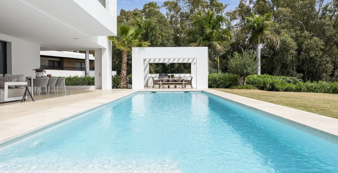 Villa for rent in Estepona