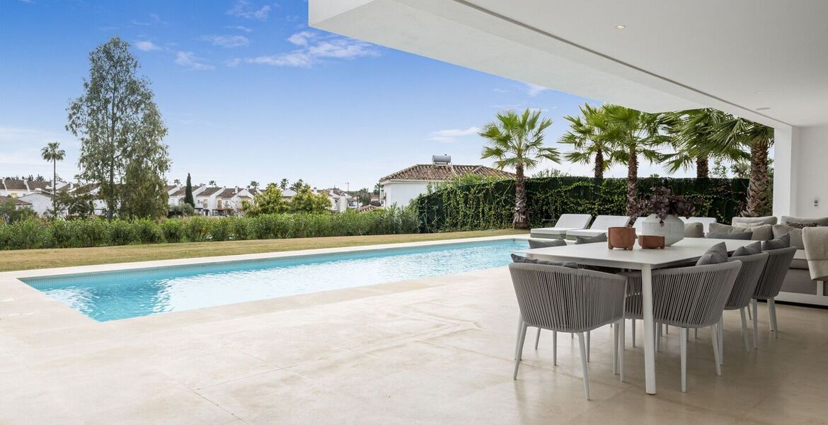 Villa for rent in Estepona