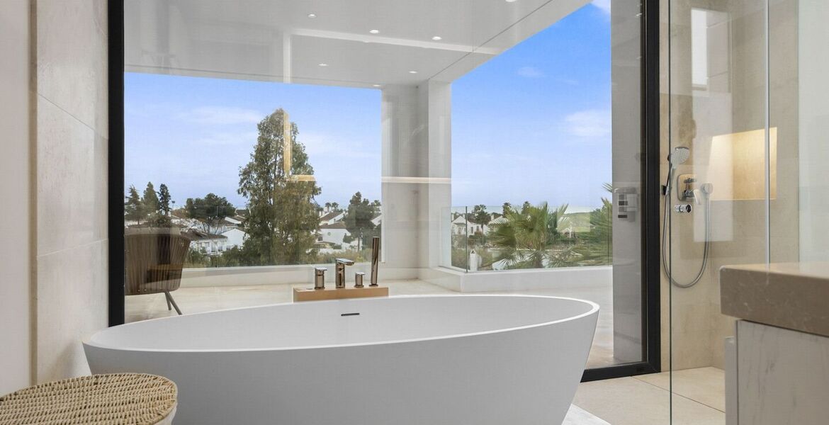 Villa for rent in Estepona