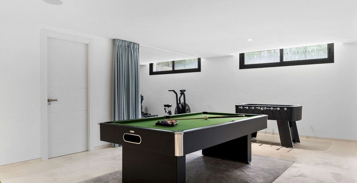 Villa for rent in Estepona