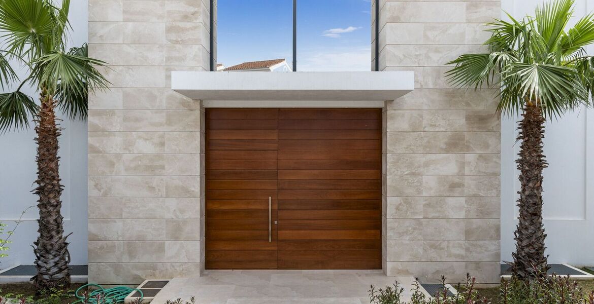 Villa for rent in Estepona