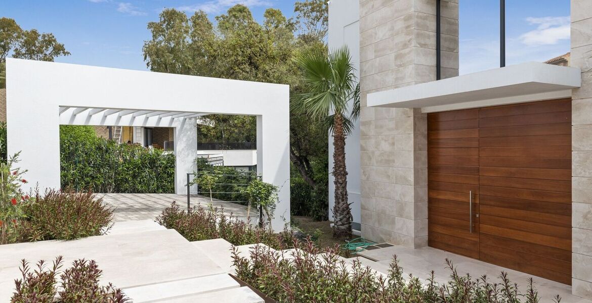 Villa for rent in Estepona