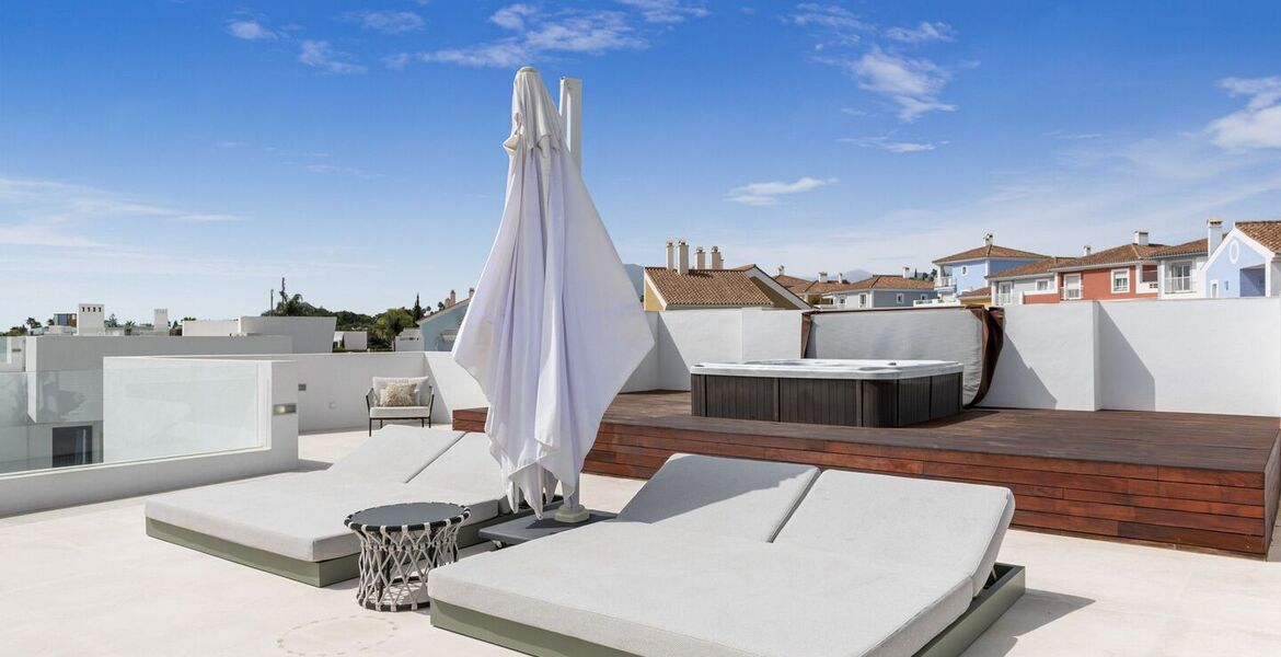 Villa for rent in Estepona