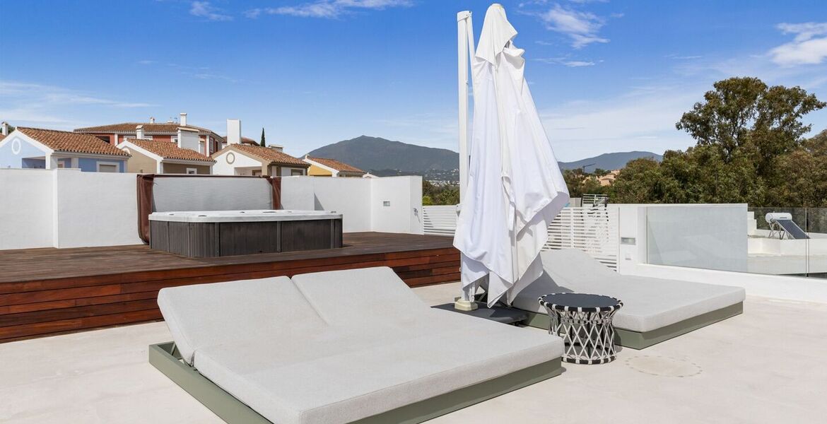 Villa for rent in Estepona