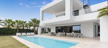 Villa for rent in Estepona