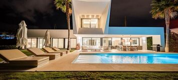 Villa for rent in Estepona