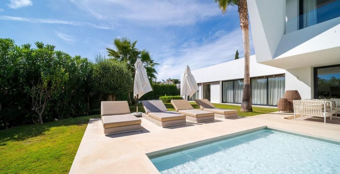 Villa for rent in Estepona