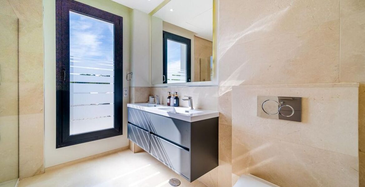 Villa for rent in Estepona
