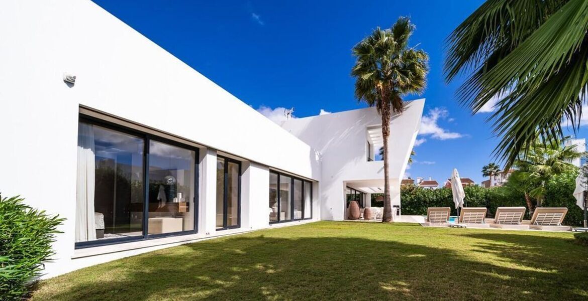 Villa for rent in Estepona
