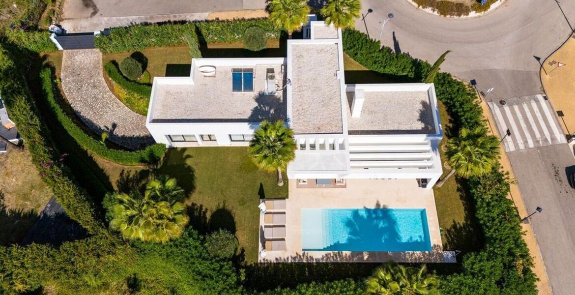 Villa for rent in Estepona